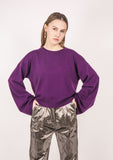 pulli sweatshirt pullover kaschmirpullover wollpullover strickpullover damen qualität tierpullover hochwertig kaschmir wolle cashmere sweater langarmpullover Insta-Pullover oberteil strickware nachhaltig fair sustainable capsule lounge loungewear cozy kuschelig gemütlich homewear relax hausanzug home office homeoffice luxuriös lässig stylisch stylish design damen trompetenärmel cropped lila purple plum pflaume 